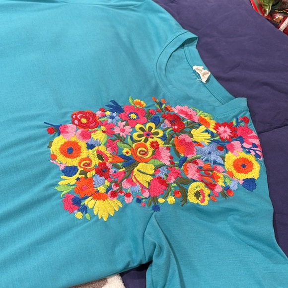 Layerz Collection Floral Embroidered Turquoise Top Women’s Size Medium - Picture 8 of 10